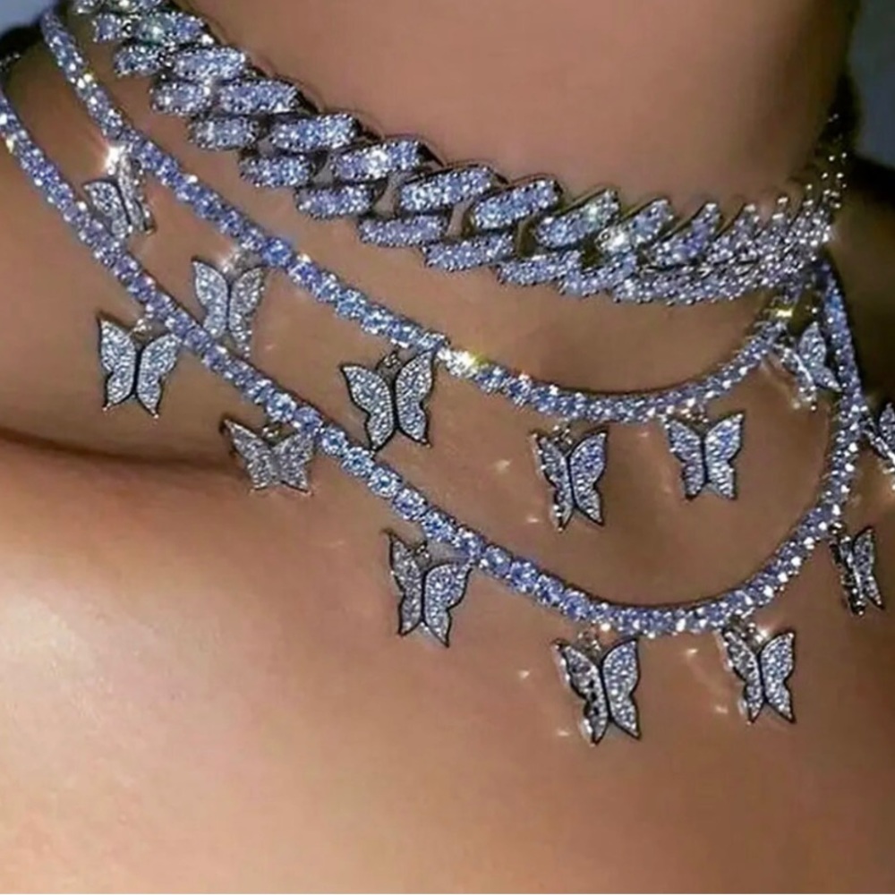 NEW Rhinestone Butterfly Necklace